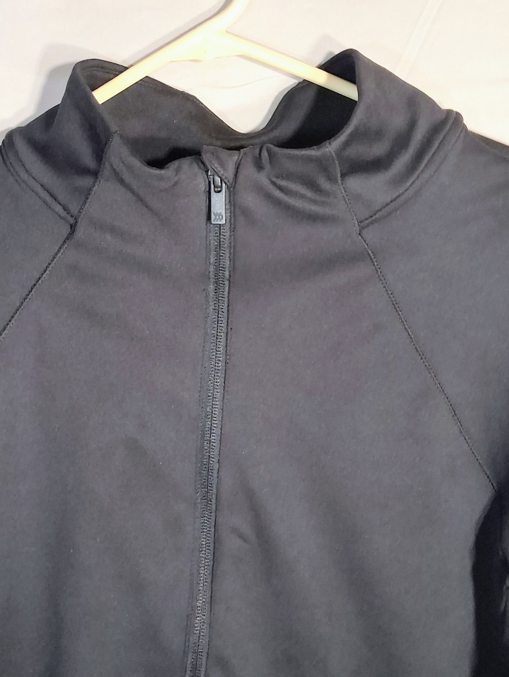Women's NWT XXL All In Motion Thumb Hole 1/2 Zip Black Zip Pockets Sweatshirt - Picture 8 of 9